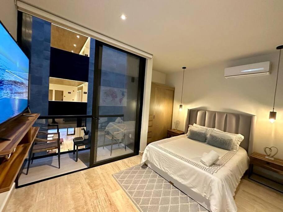 Apartamento Pool View / Rooftop Pool, Jacuzzi, Gym & Bar *